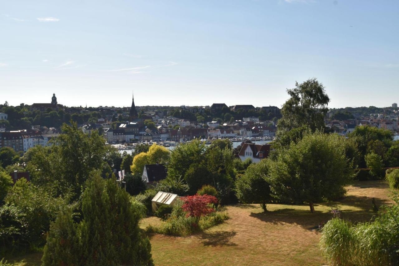 Fewo1846 - Foerdeview - Luxurioese Wohnung Mit 2 Schlafzimmern Und Balkon Mit Hafenblick Flensburg Bagian luar foto